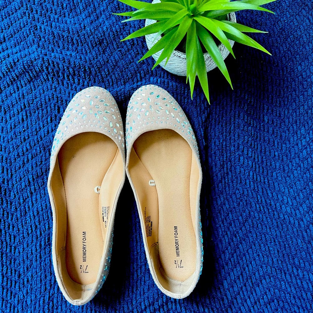 Women flat shoe